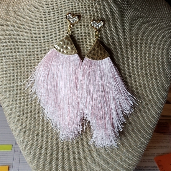 Light pink tassel earrings. One of a kind - Picture 1 of 1